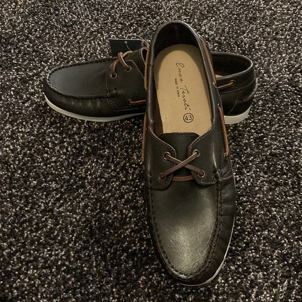 ✨NWT✨Genuine Leather Loafers